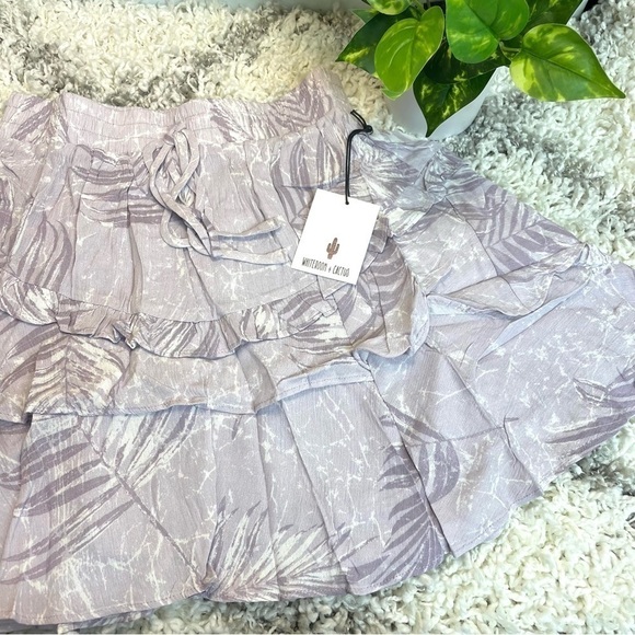 Whiteroom + Cactus Ivory Floral Skirt Set
Lilac/Lavender Floral Ruffle Skirt - Picture 8 of 9